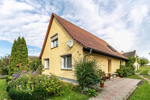 Ferienwohnung im Blumengarten - Housity