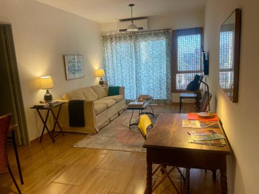Best location ! Apt priv de 2 hab c AC Completamente equipado en Asuncion - Hizvo