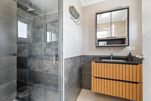 Casa Bos Orange Pool and Jacuzzi - Housity