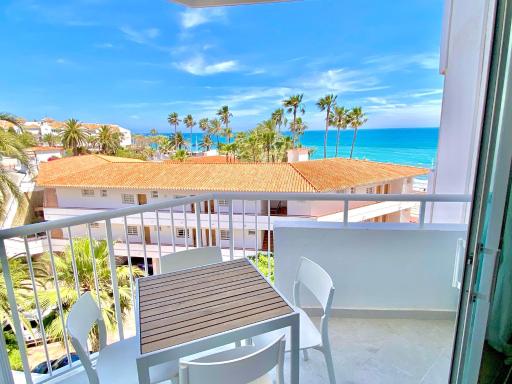 Apartment 511 Torresol, Sea Views - Housity