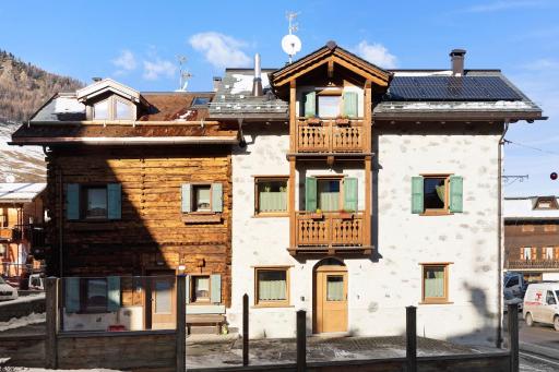 Stelo Rosina's Home - Housity