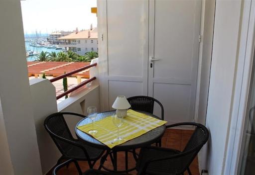 Fabulous sunny apartment - Housity
