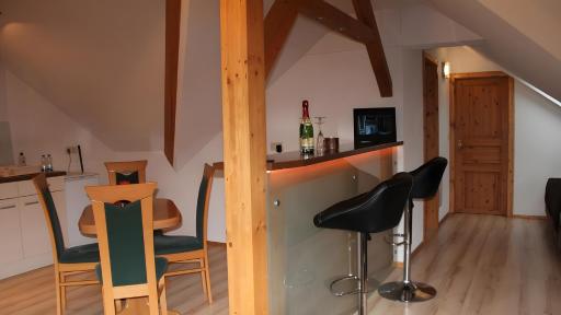Ferienwohnung mit Balkon - Housity