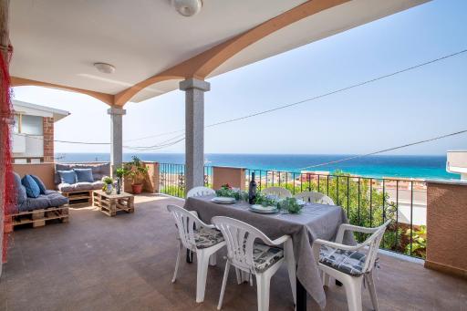 Family Beach Apartment - Housity