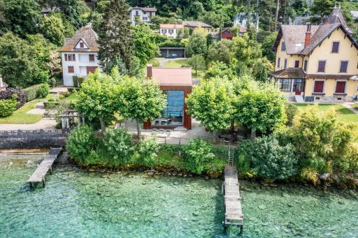 Beachfront Villa Otoctone bord du lac Léman - Housity