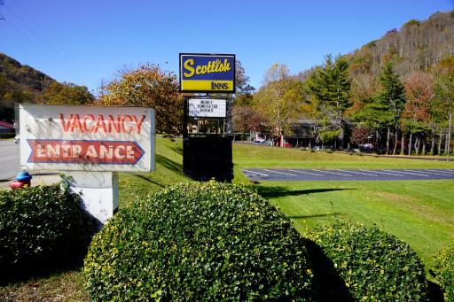 Scottish Inn Maggie Valley - Housity