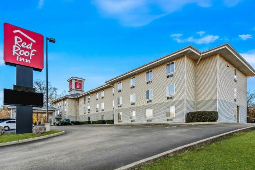 Red Roof Inn Etowah – Athens, TN - Housity