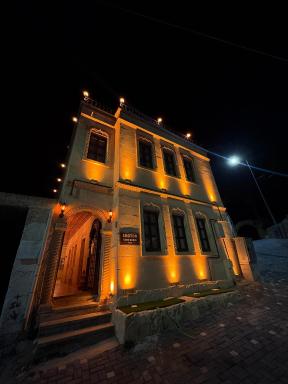 Ekoton Cave Hotel - Housity