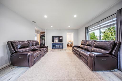 Lovely 2bedroom next to Santa Monica college - Housity