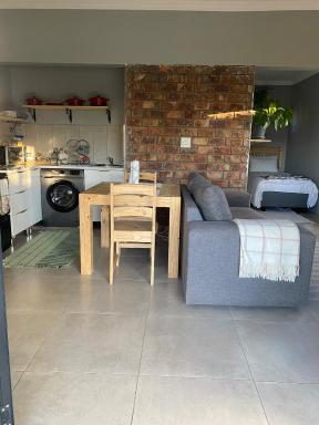 Pule's Home - Housity