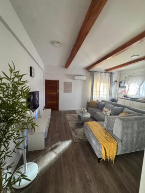 The Mallside Apartments-Roadside - Housity