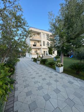 KuneVain Guest House - Housity