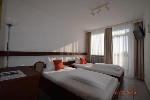 Hotel & Restaurant Main Taunus - Housity