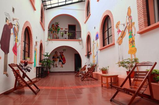 Casa Treveris - Non profit Hostel - Housity