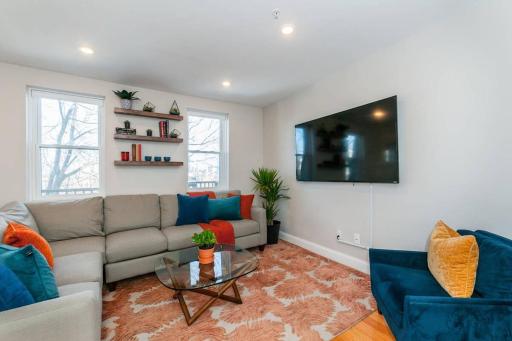 Boston Apartment near T - Housity