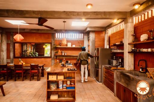 Coyote, 6BR Ocean View Villa, Playa del Amor - Housity