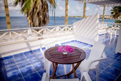 Marazul Ocean Front Apartment - Housity