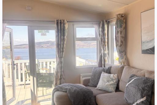 Seaside Escape in Wemyss Bay - Housity