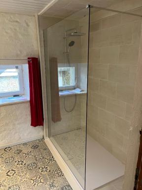 Bras D’Or Rural Gite cottage by farms & lakes. - Housity