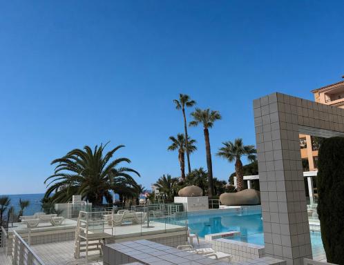 Monaco Fontvieille elegant apt - Luxury Terrace & Pool - Garden View - Housity