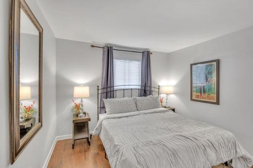 Nash Gold Private Condo - 2bed, 2bath, Sleep 6, 25 Min Walk To Broadway And All Nashville Attractions, Pool, Gym - Housity