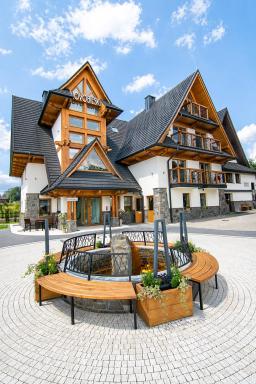 Willa Pod Termą - pokoje pod stokiem Kotelnica i przy Termie Bania - Housity