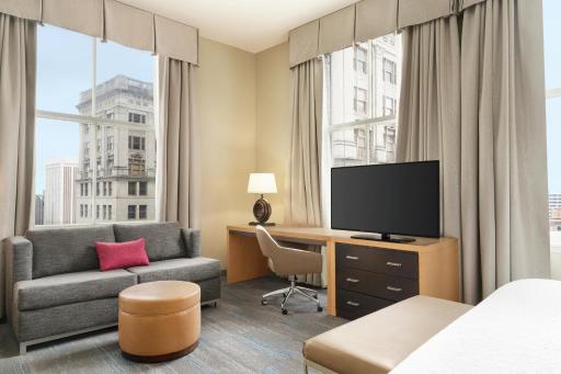 Hampton Inn Downtown / French Quarter Area - Housity