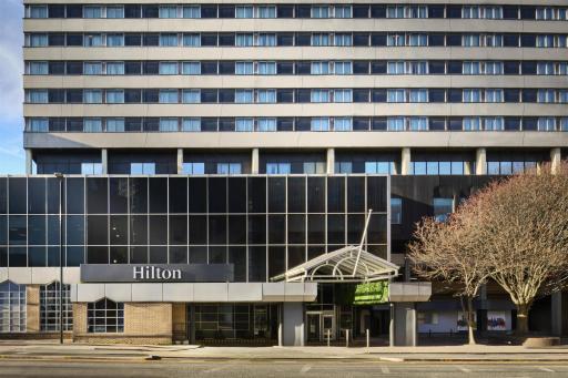 Hilton Leeds City - Housity