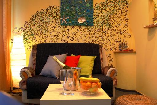 Sunny Old Town Apartments - Housity