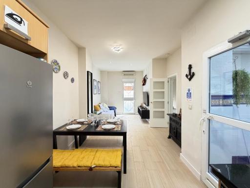 Best XL Valencia Beach Flat - Housity