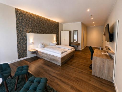 Stadthotel Dinklage, Self Check-in & Restaurant direkt am Hotel - Housity
