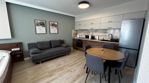 Hatvan Central Apartment - Housity