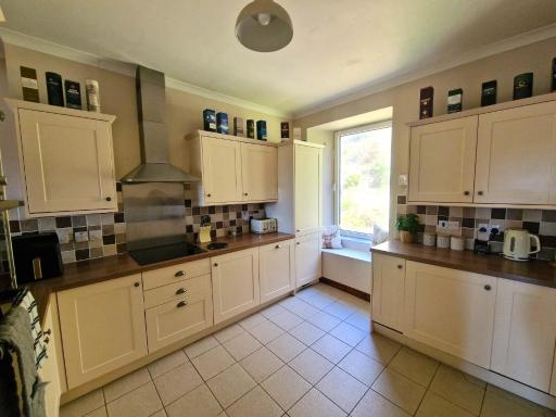 McCaig's Tower Apartment - Housity