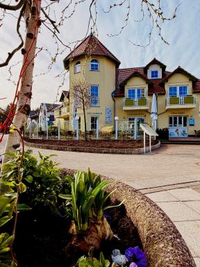 Hotel Ostseeblick - direkt hinter den Dünen - Housity