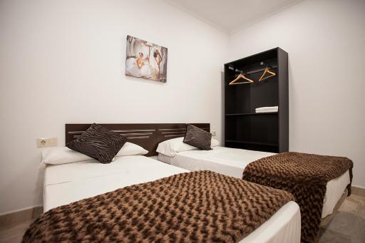 Hostal Rincón de Sol - Centro Madrid - Self Checkin - Housity