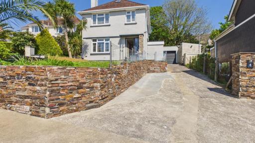 Mayfield House - 4 Bedroom House - Tenby - Housity