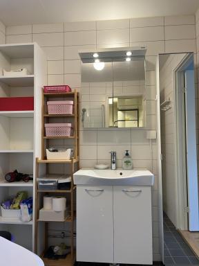 An entire floor in a beautiful villa, close to Arlanda Airport - Housity