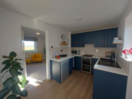 Sunny Hill View - Housity