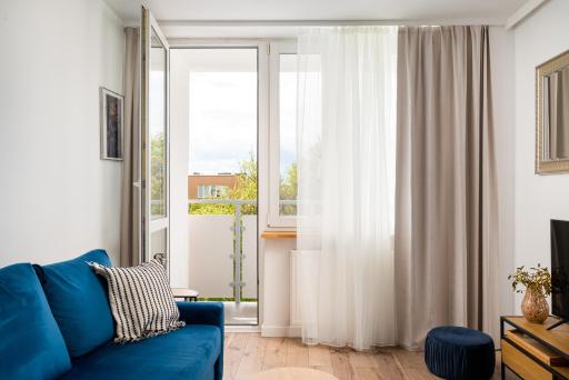 Metro Kondratowicza Stylish Apartment by BookingHost - Housity