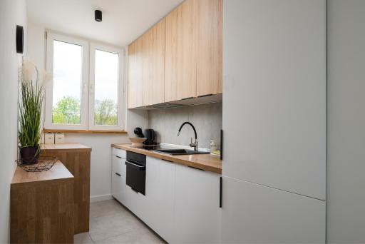 Metro Kondratowicza Stylish Apartment by BookingHost - Housity