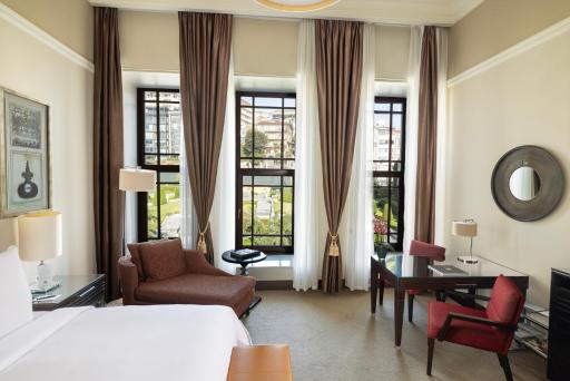 Four Seasons Hotel Istanbul at the Bosphorus - Housity