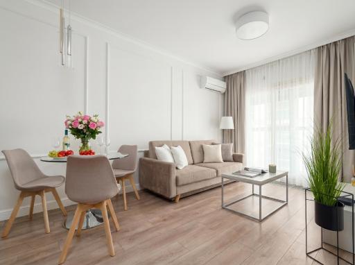 Golden Apartments - Mennica Residence Luxury Stay - Housity