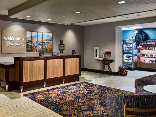 Hampton Inn Gatlinburg Historic Nature Trail, Tn - Housity