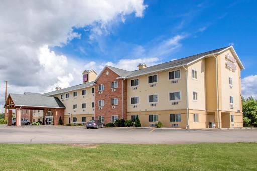Comfort Suites Wisconsin Dells Area - Housity