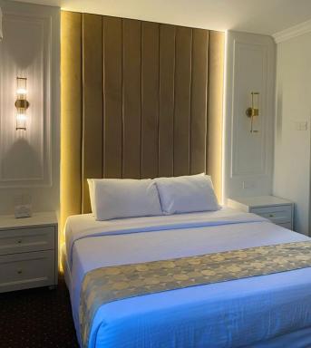 SWISS AVENUE HOTEL - Housity