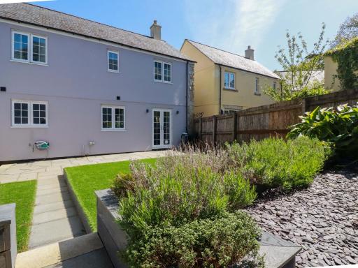 Trelawney House - Housity