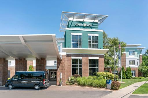 Cambria Hotel Traverse City - Housity