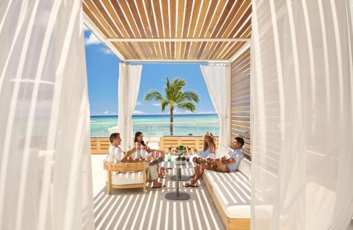 OUTRIGGER Reef Waikiki Beach Resort - Housity