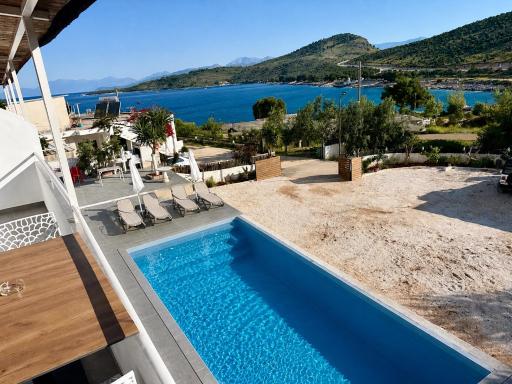 Full Moon Apartments - Hizvo