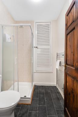 SUMMIT Apartment - Cozy Aberdeen West End Flat Prime Location - Perfect for Short or Long stay - 1 bedroom - Housity